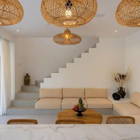 Las Kolas - Romantic Chic Oasis In Central Canggu